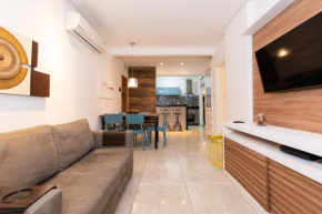 Omar do Rio, 3BDRs, Smart TV, 250mbps Internet, 330m from Copacabana Beach and 550m from General Osório Subway, RE 253